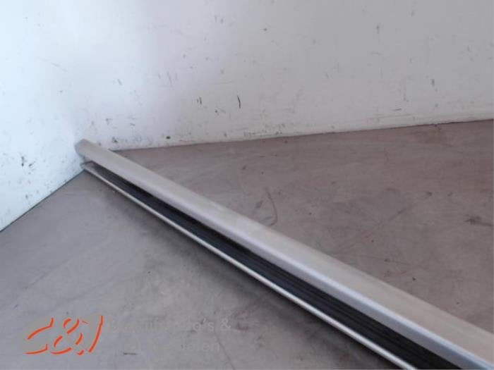 Rail porte coulissante droite d'un Ford Transit Custom, -, 3 mois de garantie, -, -