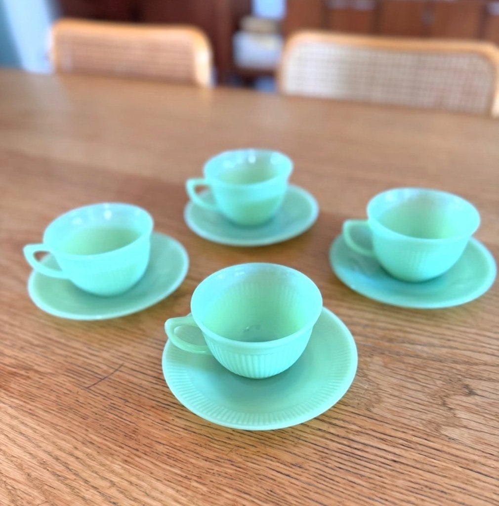 Fireking vintage groene kopjes en schoteltjes, stukprijs, Ophalen of Verzenden