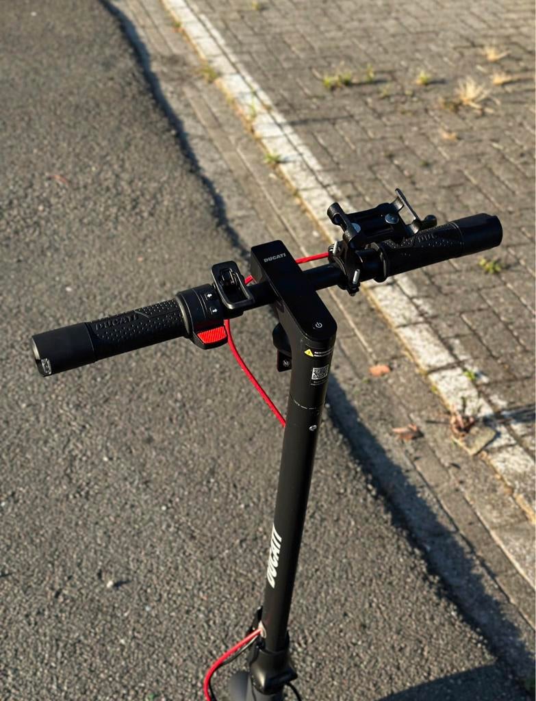 Ducati elektrische step, Ophalen, Gebruikt, Elektrische step (E-scooter)