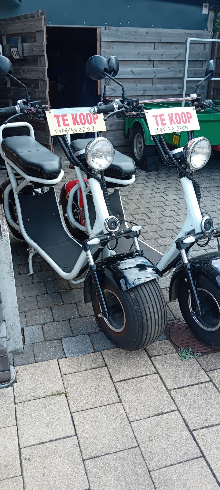 A klasse electrische scooters met papieren, Fietsen en Brommers, Ophalen