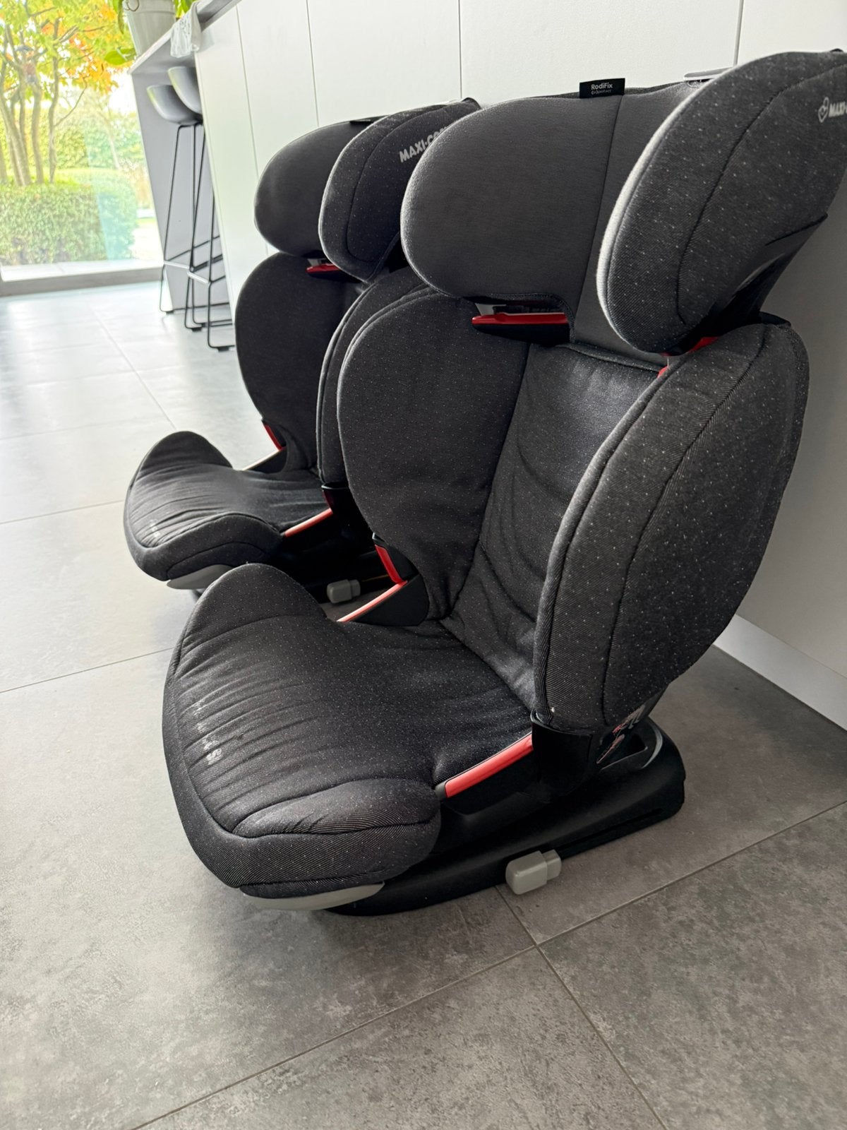 2 Maxi-Cosi RodiFix identiques avec ISOFIX, Enlèvement, Maxi-Cosi, Isofix