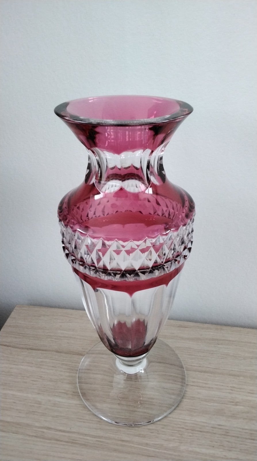 val st lambert kristallen vaas hoogte 25 cm goede staat.
zie, Antiek en Kunst, Antiek | Vazen, Ophalen of Verzenden