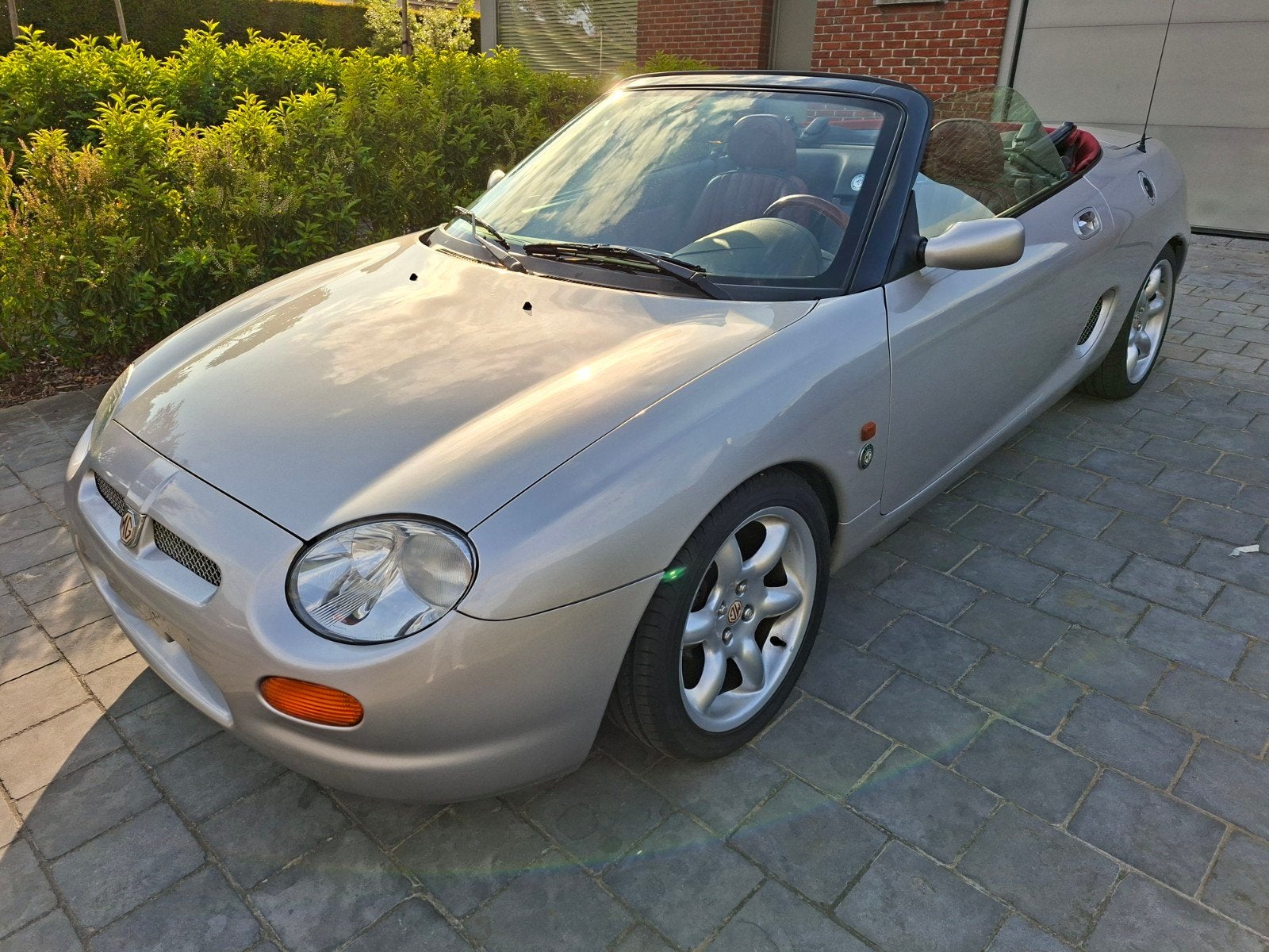 MG F 1.8i 16v 75th Anniversary GEKEURD VOOR VERKOOP, Auto's, Euro 2, Achterwielaandrijving, 4 cilinders, Cabriolet