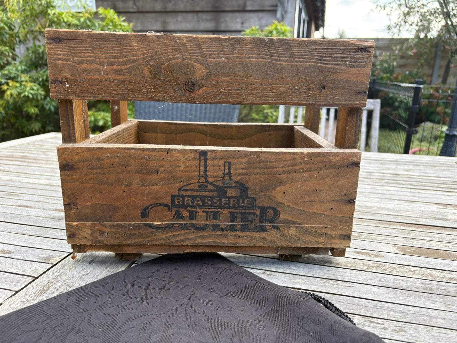 Oud bierkratje brouwerij Caulier, Enlèvement, Utilisé