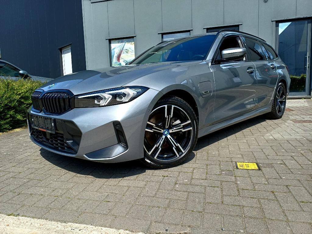 BMW 320E**hybride**M-sport**schadow line**trekhaak**, Auto's, BMW, Bedrijf, Te koop, 3 Reeks, ABS, Achteruitrijcamera, Adaptieve lichten