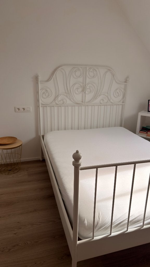 Ikea Bed, Queen size, Enlèvement, Blanc, 140 cm