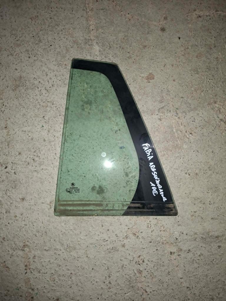 A vendre carreau arriere gauche Skoda Fabia break 2007-2012, Enlèvement, Utilisé, Skoda