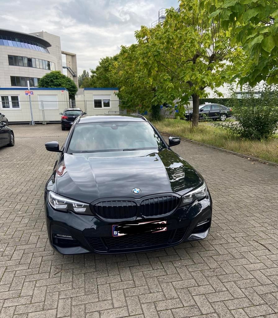 BMW 320i Touring - Beschikbaar in mei, Auto's, BMW, Zwart, Leder, Bruin, 5 deurs