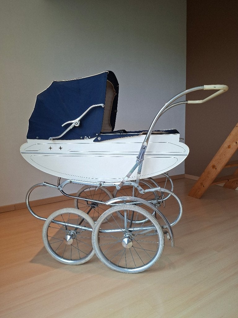 Vintage kinderwagen uit 1962, Kinderen en Baby's, Ophalen, Gebruikt, Kinderwagen