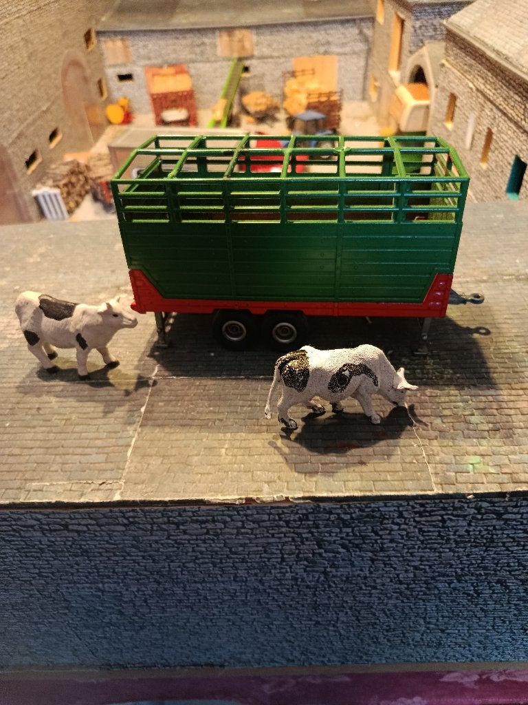 Bétaillère Siku + 2 vaches, Enlèvement ou Envoi, Utilisé, Tracteur et Agriculture, SIKU