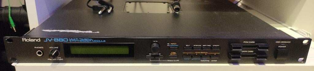 Roland JV880 soundmodule, Ophalen, Gebruikt, Roland, Met midi-aansluiting