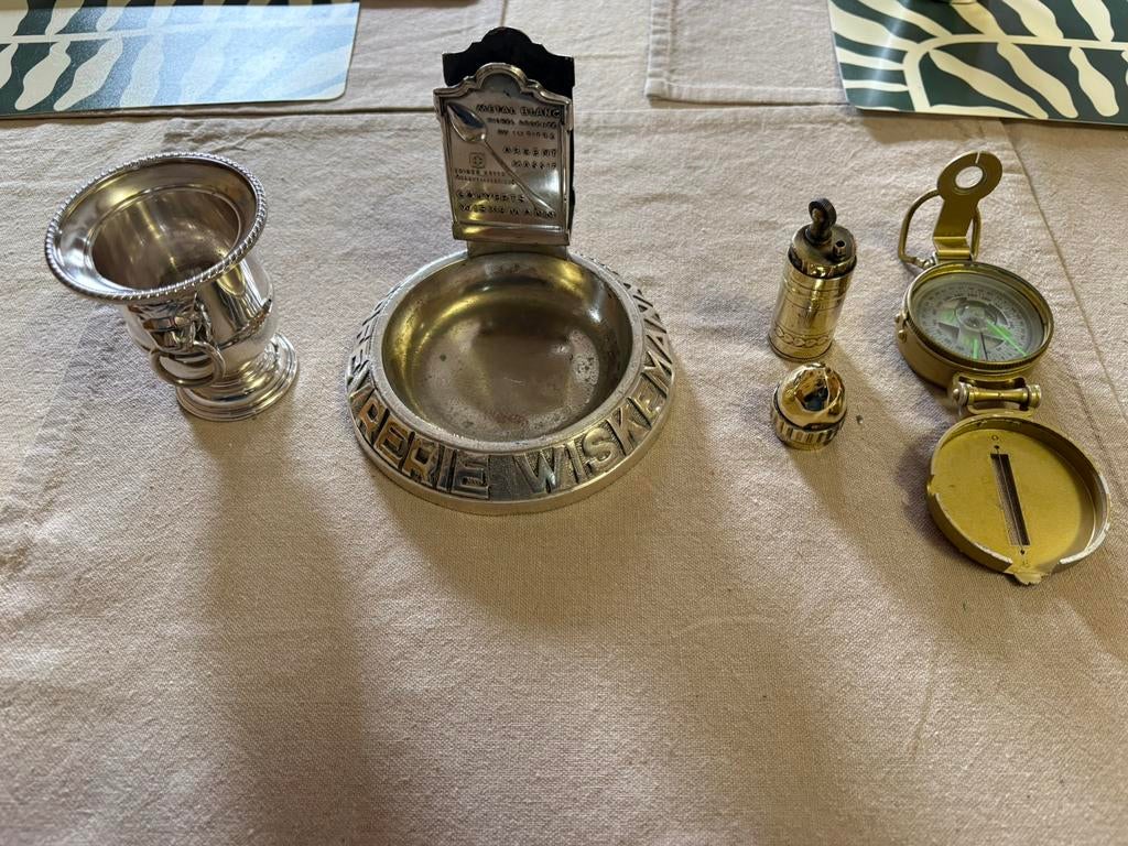 Divers objets, Enlèvement