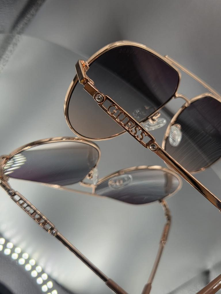 Lunette de soleil Guess Authentique, Handtassen en Accessoires, Zonnebrillen en Brillen | Dames, Ophalen, Nieuw, Zonnebril, Overige merken