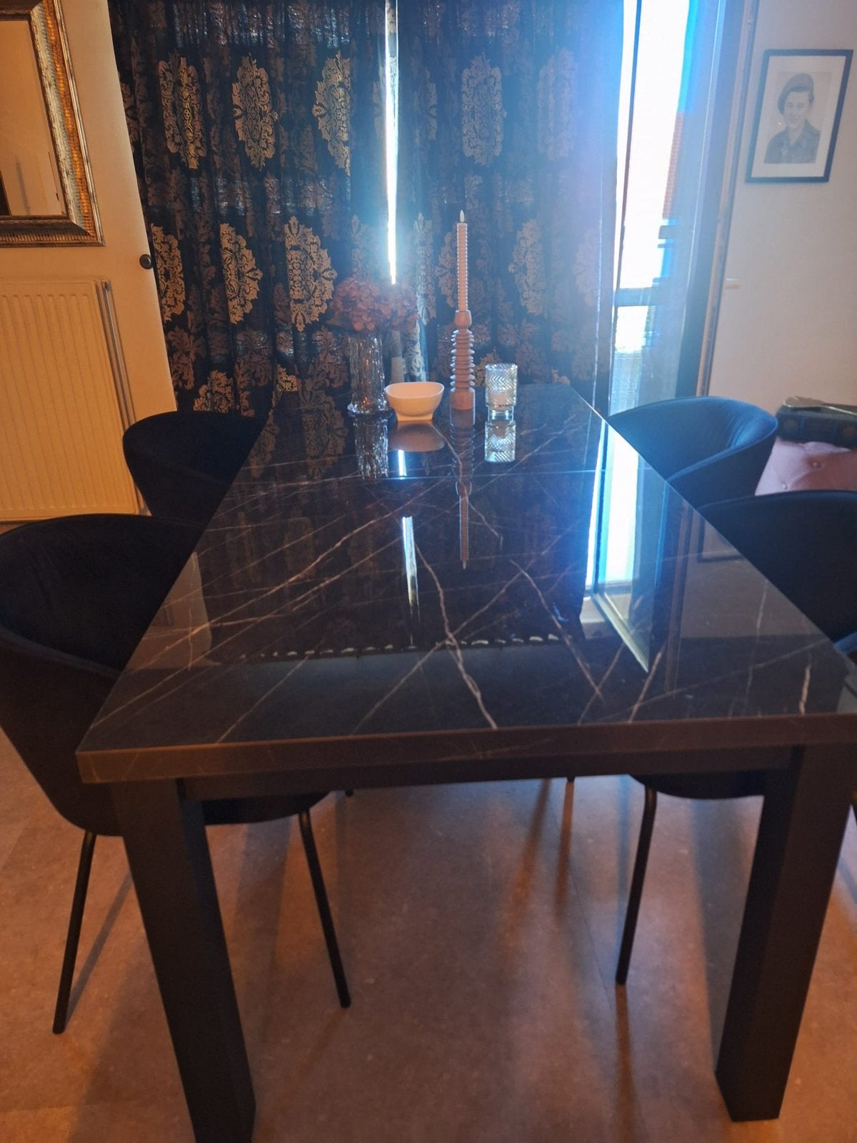 Eettafel met verlengstukken + 4 fluwelen stoelen, Huis en Inrichting, Tafels | Eettafels, Ophalen, Zo goed als nieuw
