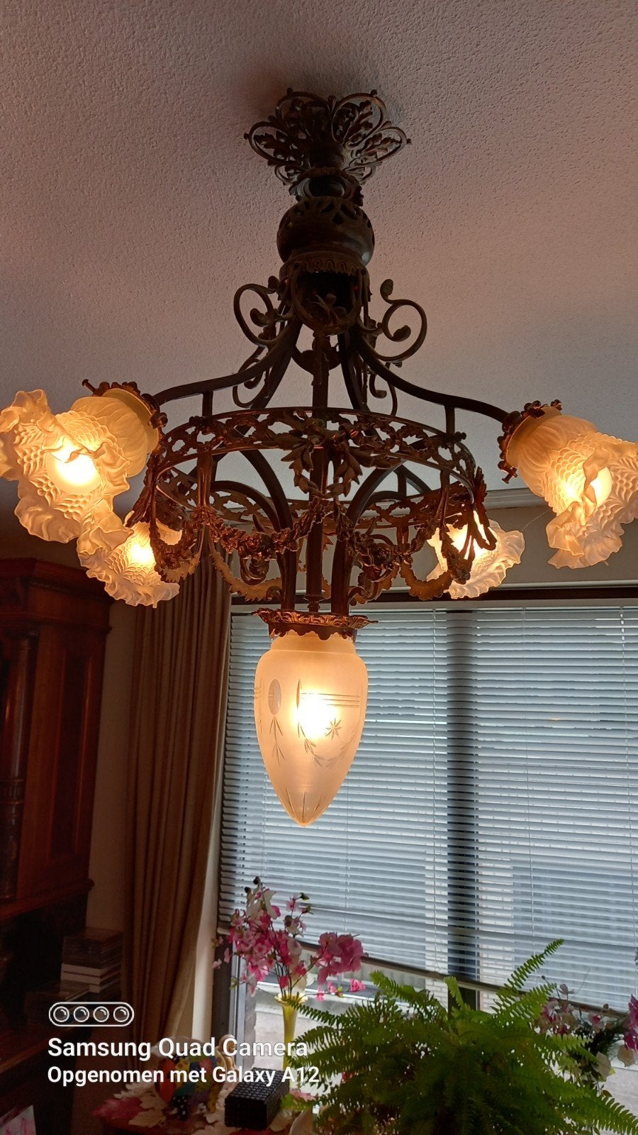 Mooie antieke verlichting, Ophalen