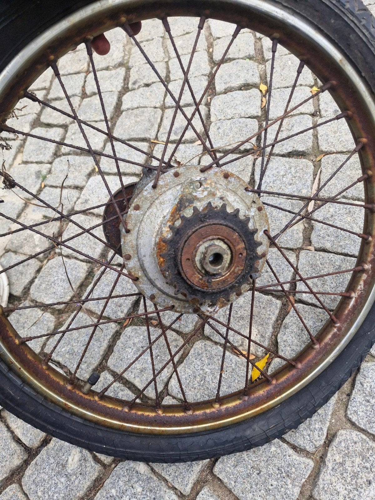 roue arrière honda camino, Motos, Enlèvement