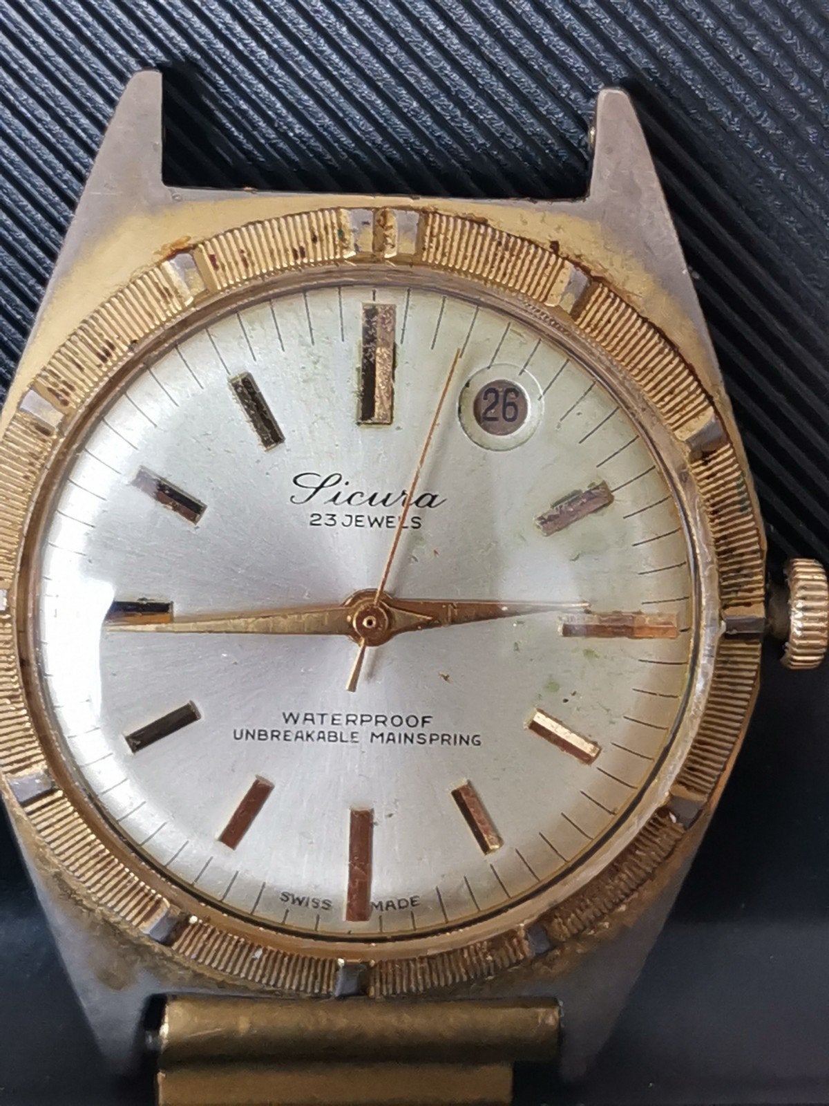 Vintage montre sicura automatique, Bijoux, Sacs & Beauté, Colliers, Enlèvement