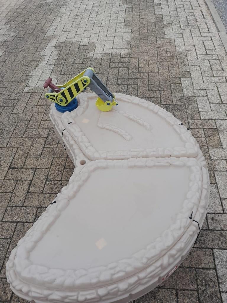 Little Tikes Bouwplaats Zandtafel en Zandbak te koop, Kinderen en Baby's, Ophalen, Zo goed als nieuw