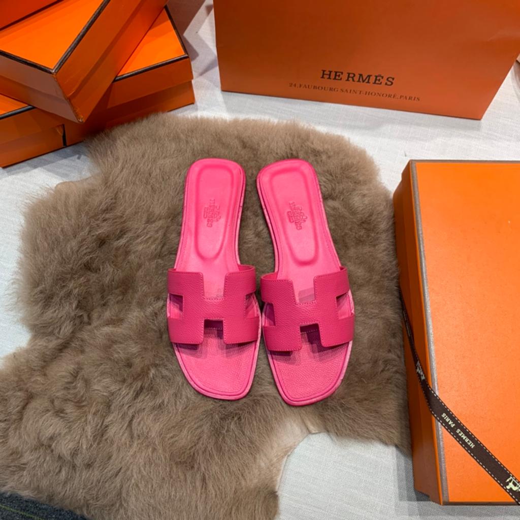 Hermès Oran, Kleding | Dames, Schoenen, Slippers, Nieuw, Ophalen of Verzenden, Roze