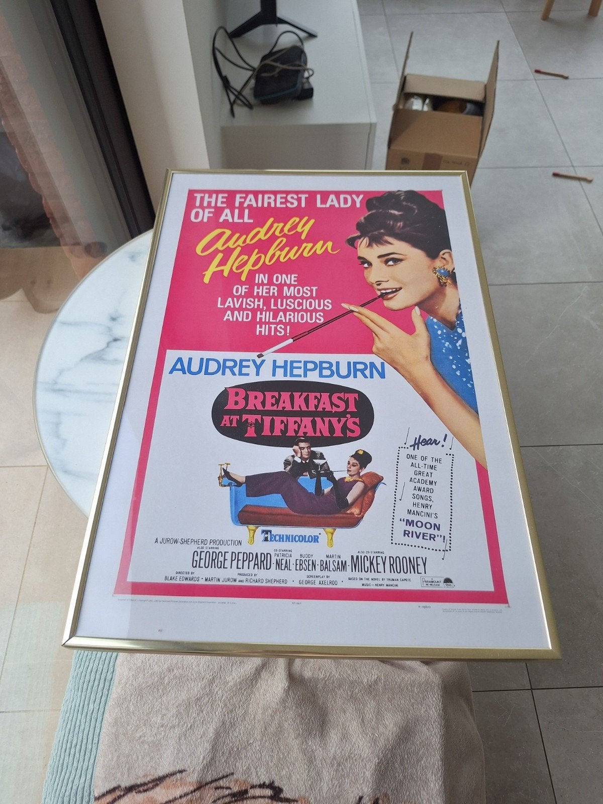 retro poster ingelijst in gouden rand, Ophalen
