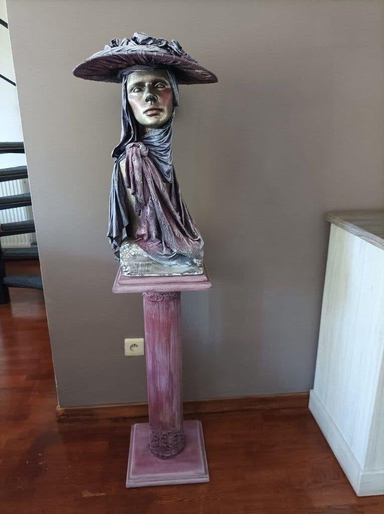 Sculpture à pied, Sur socle, 1 mètre - 2 mètres, Gips, Buste