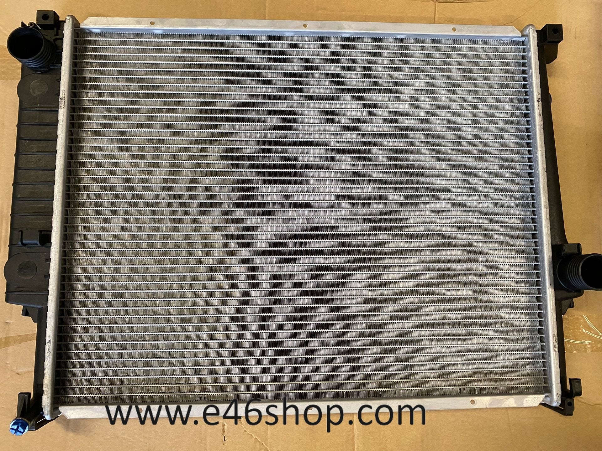 BMW E36 RADIATEUR OE 17111728908 ORG BMW NIEUW, Neuf, -, -, Enlèvement ou Envoi
