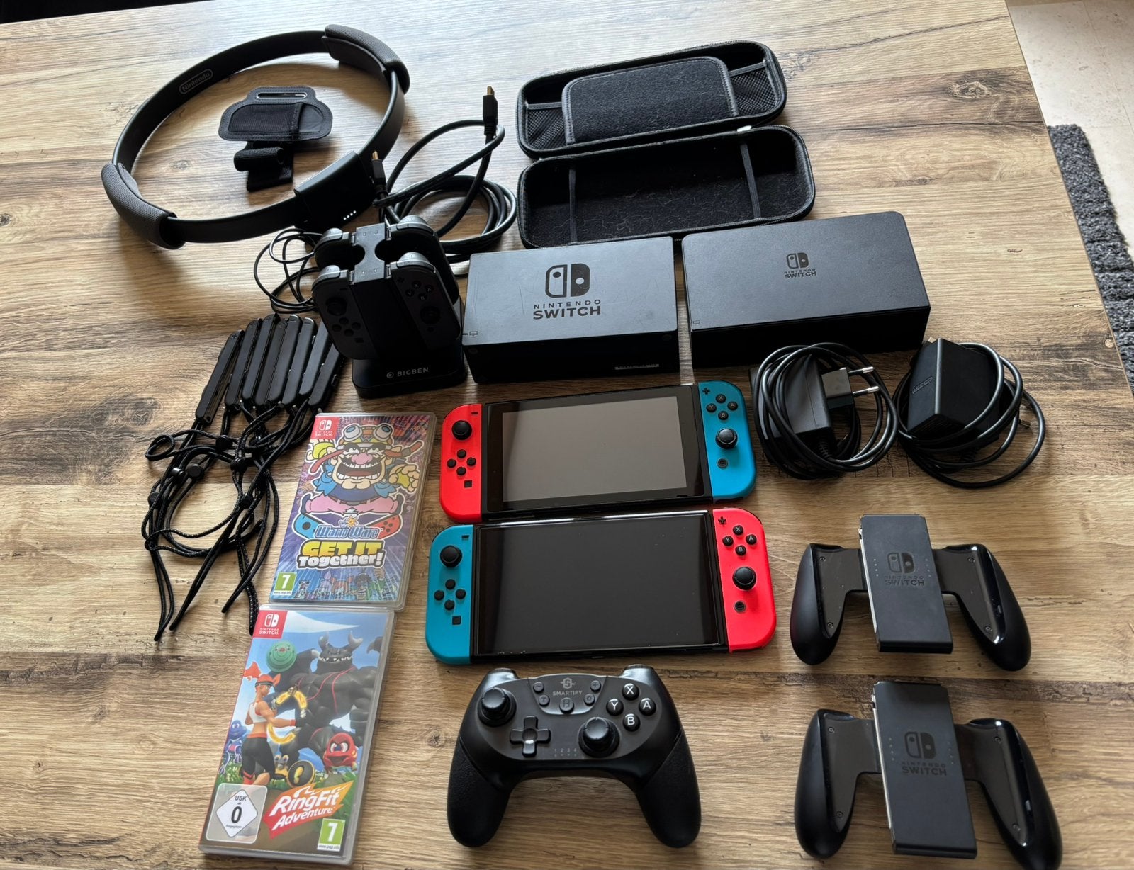 Nintendo switch oled + nintendo switch 1 + accessoires, Zo goed als nieuw, Switch OLED, Ophalen, Met 3 controllers of meer