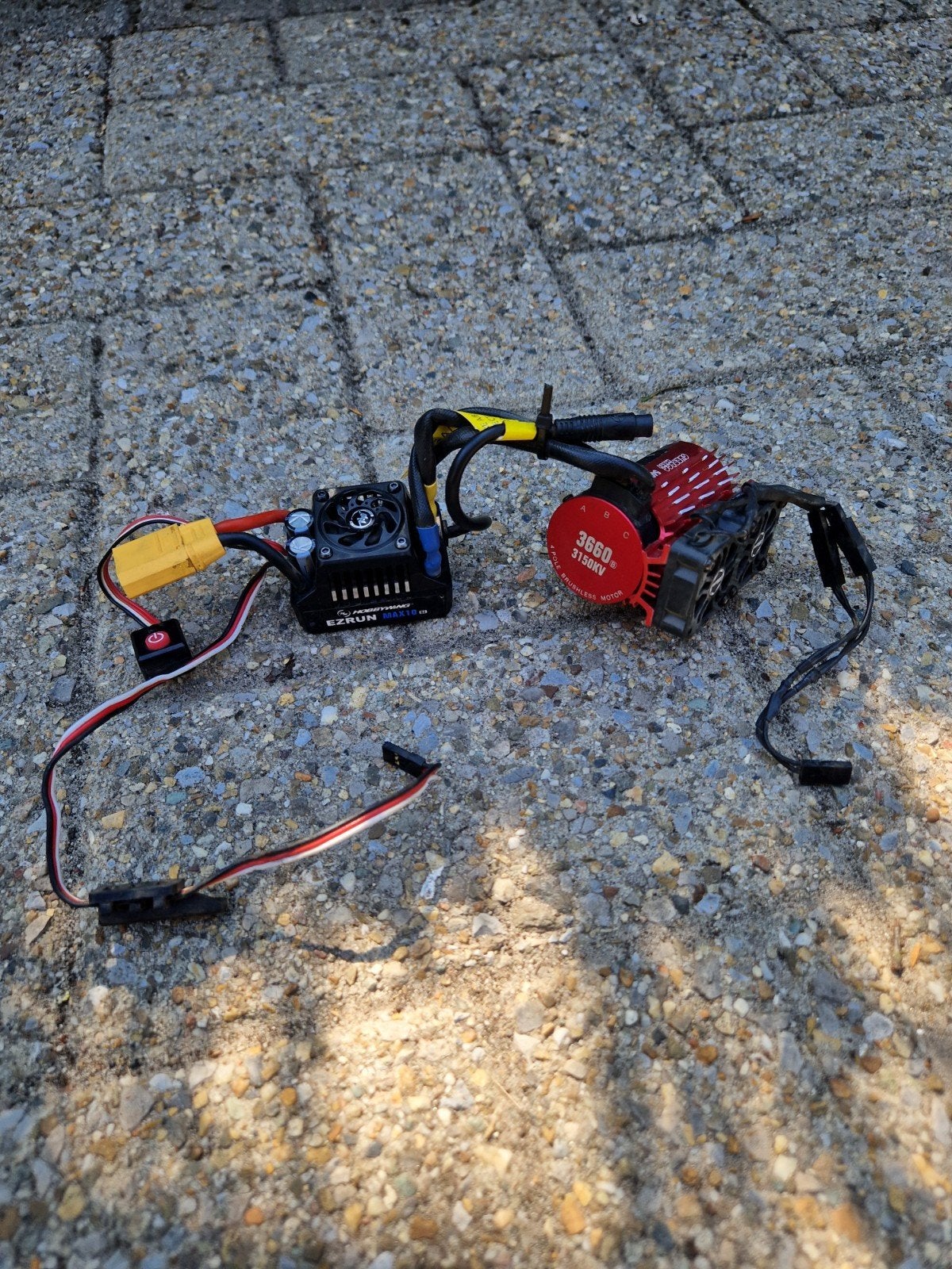 Hobbywing combo ezrun max 10 140a, ezrun 3660 3150kv motor, Hobby & Loisirs créatifs, Modélisme | Radiocommandé & Téléguidé | Voitures