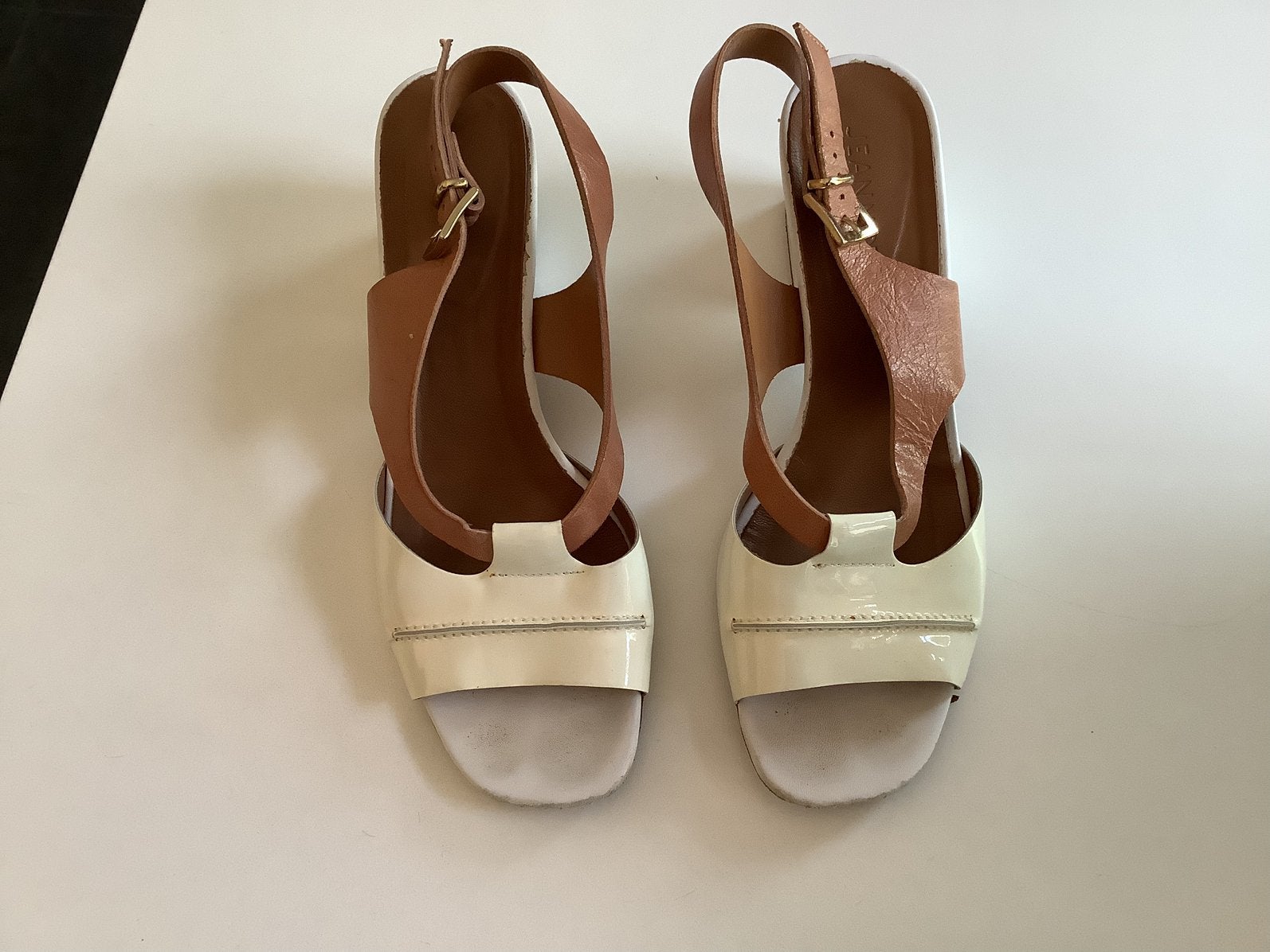 Sandales pour femmes, Vêtements | Femmes, Chaussures, Enlèvement ou Envoi, Porté, Blanc, Sandales et Mûles