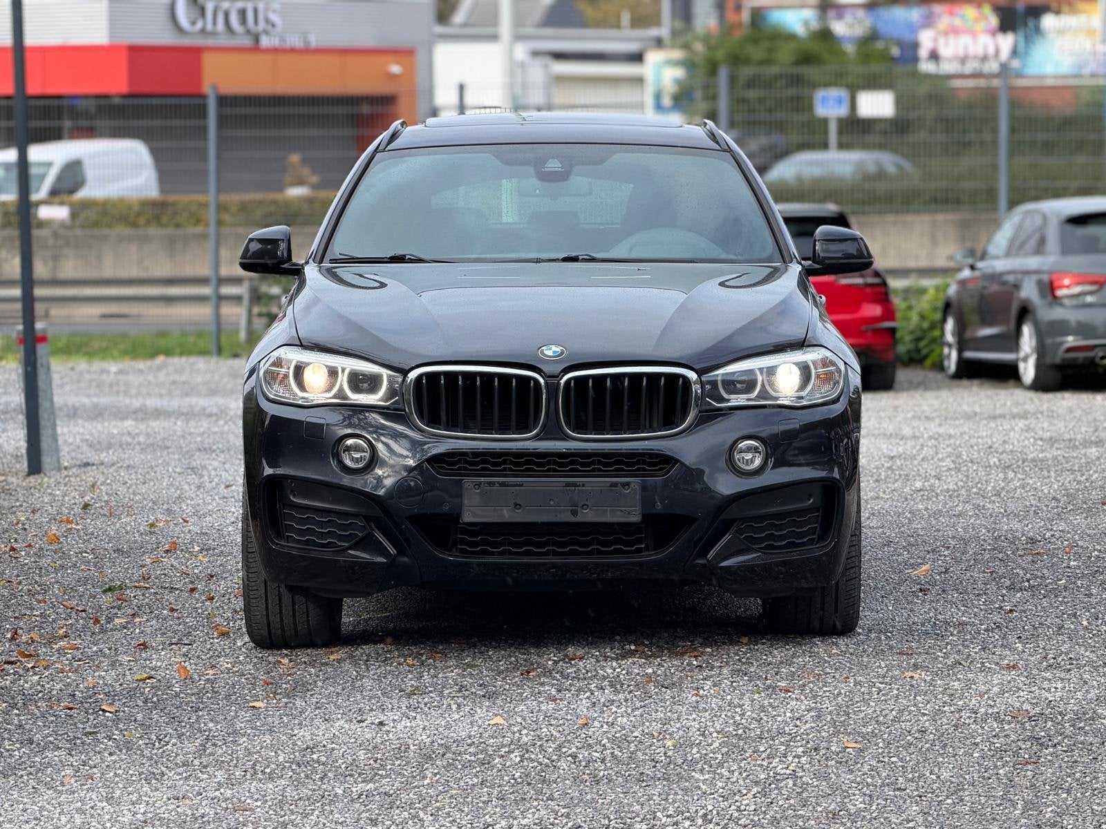 Bmw X6 3.0d xdrive 2017 208.000km marchand ou export, Auto's, Automaat, 2993 cc, Zwart, Bedrijf