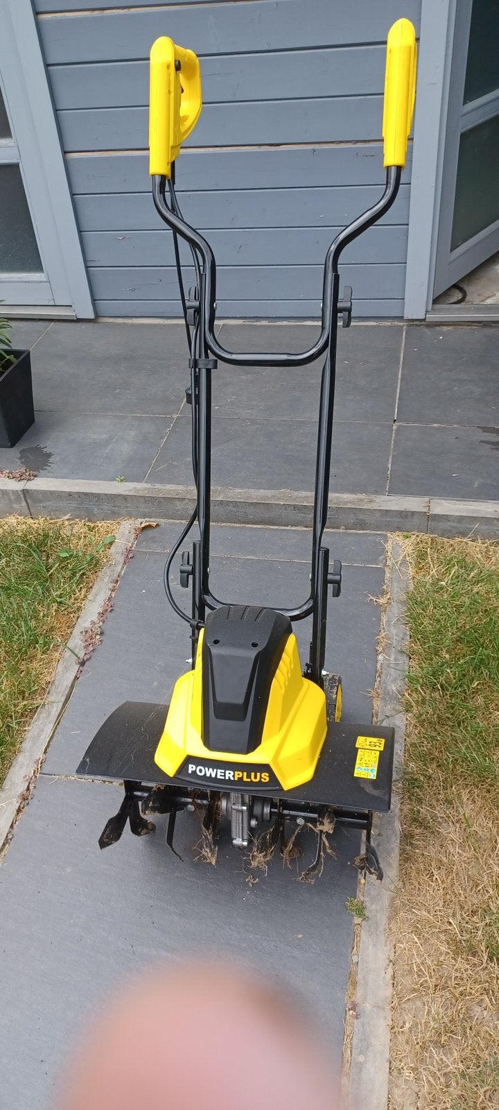 Powerplus tuinfrees, Doe-het-zelf en Bouw, Gereedschap | Freesmachines, Zo goed als nieuw, Tuinfrees, Ophalen