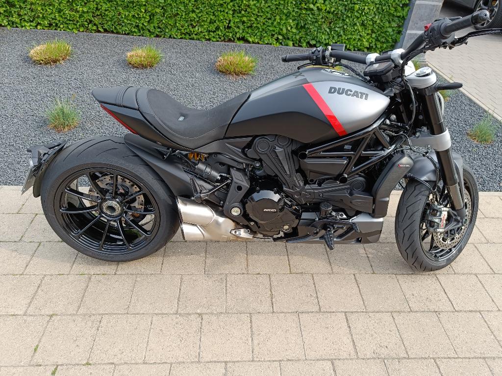Ducati XDiavel Black Star bwj. 2021., Motoren, Motoren | Ducati, Traction Control, 2 cilinders, Particulier, Meer dan 35 kW