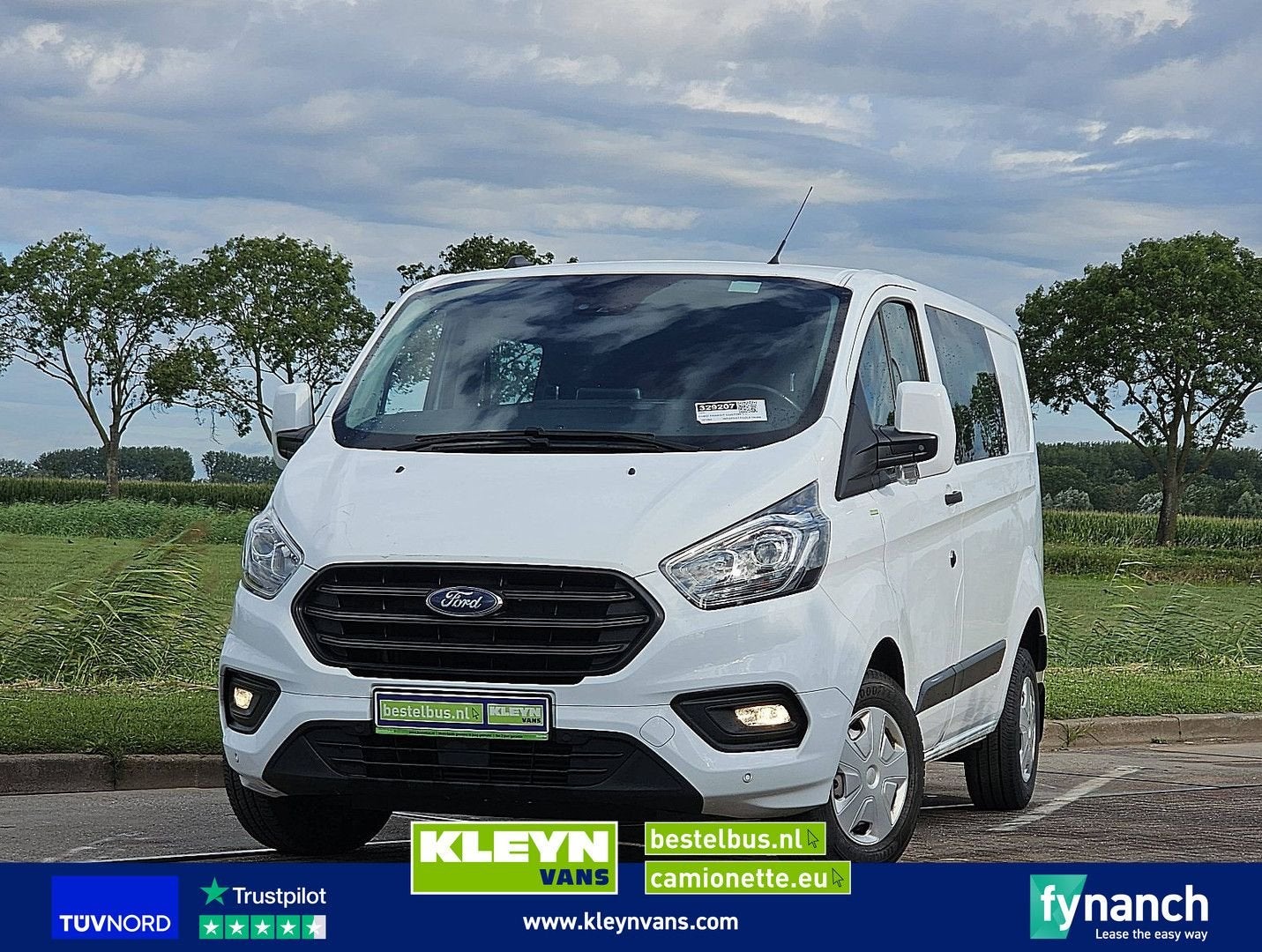 Ford TRANSIT CUSTOM 2.0 L1H1 Dubbele Cabine!, Auto's, Bestelwagens en Lichte vracht, Wit, Bedrijf, Ford, Te koop