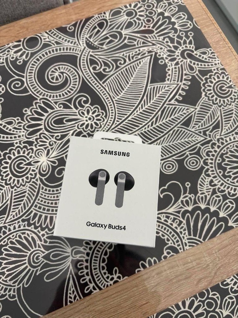 Ecouteurs Samsung Galaxy Buds4 neufs, Télécoms, Téléphonie mobile | Écouteurs, Neuf, Enlèvement, Intra-auriculaires (Earbuds)