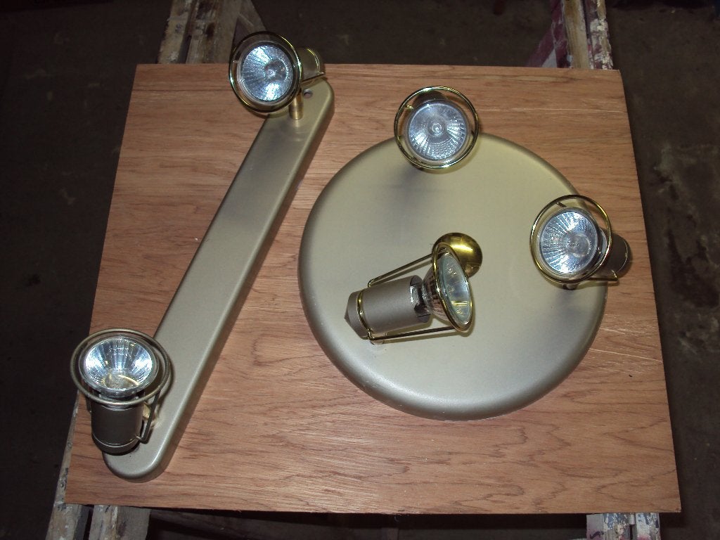 Verlichting , met 2 spots en 3 spots ,draaibaar ,richtbaar, Maison & Meubles, Lampes | Spots, Enlèvement ou Envoi, GU10, Spot encastrable ou Spot mural