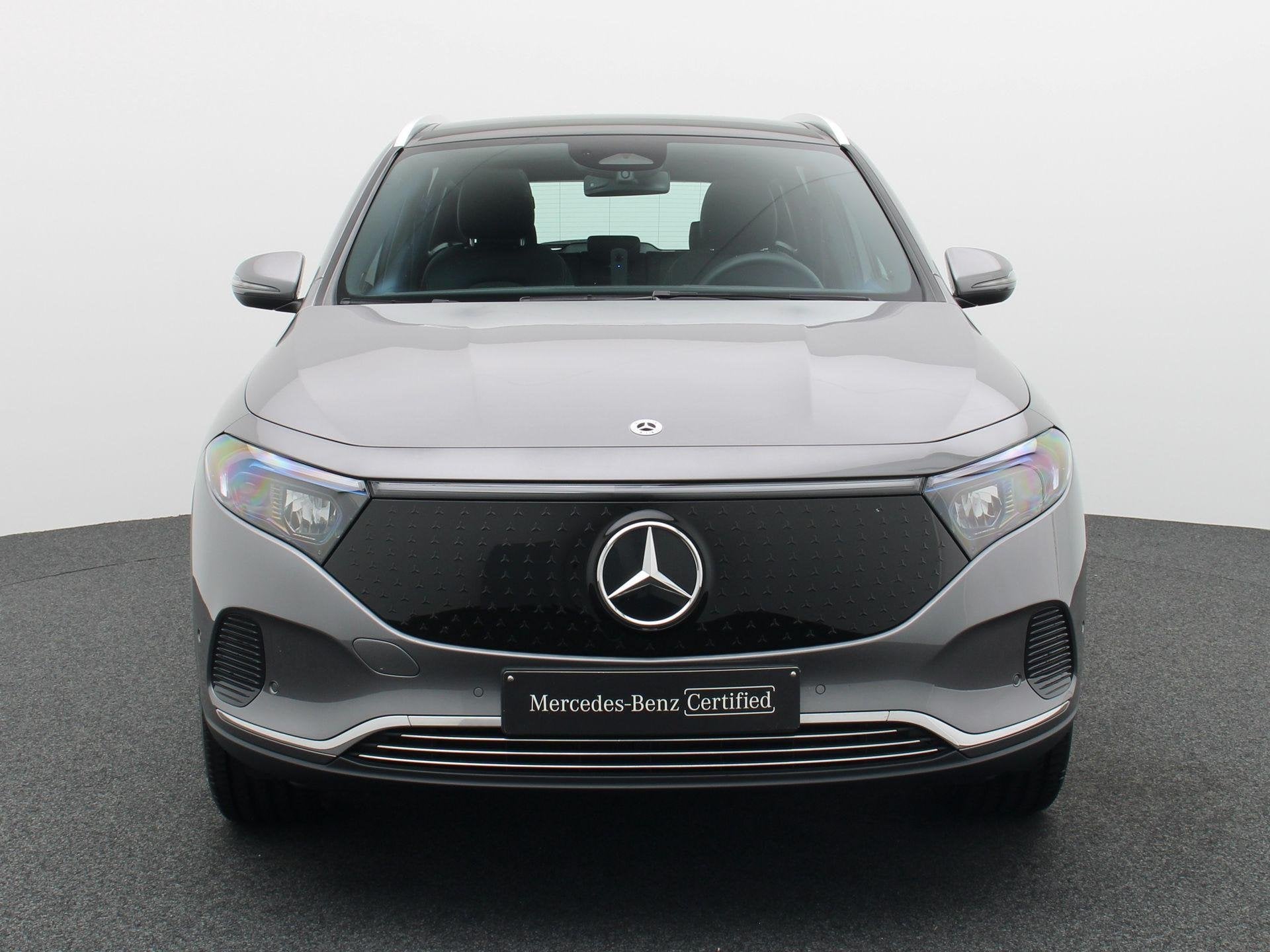 Mercedes-Benz EQA 250+ Luxury Line + PANORAMISCH DAK + CARPL, Auto's, Mercedes-Benz, Dealer onderhouden, Stof, Gebruikt, 547 km