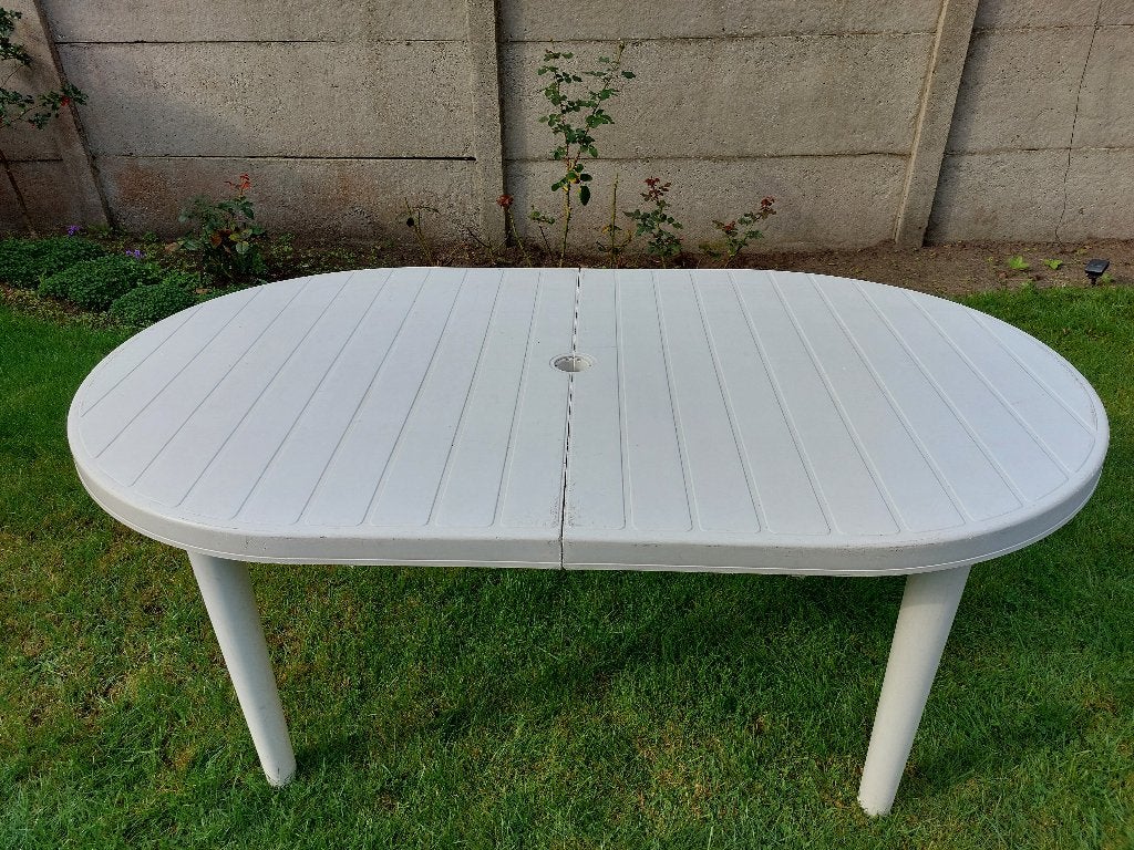 WITTE OVALE KUNSTSTOF TUINTAFEL, Ophalen, Gebruikt, Ovaal, Kunststof
