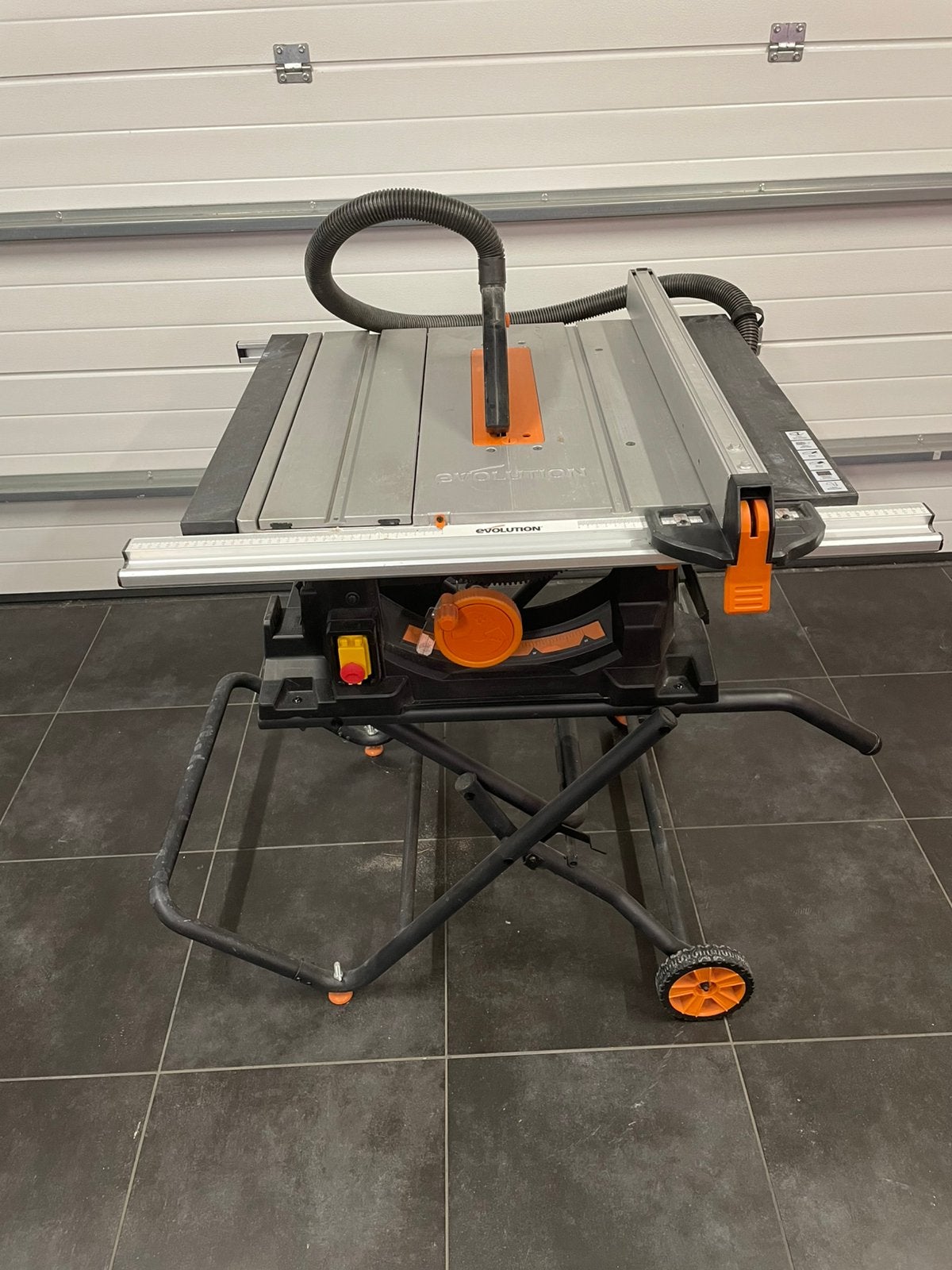 Tafelzaag op plooibaar statief, Doe-het-zelf en Bouw, Ophalen, Zo goed als nieuw