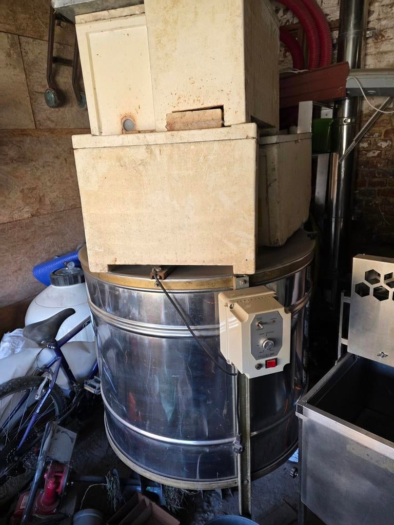 Deperculateur chauffant et  centrifuge électrique, Articles professionnels, Agriculture | Outils