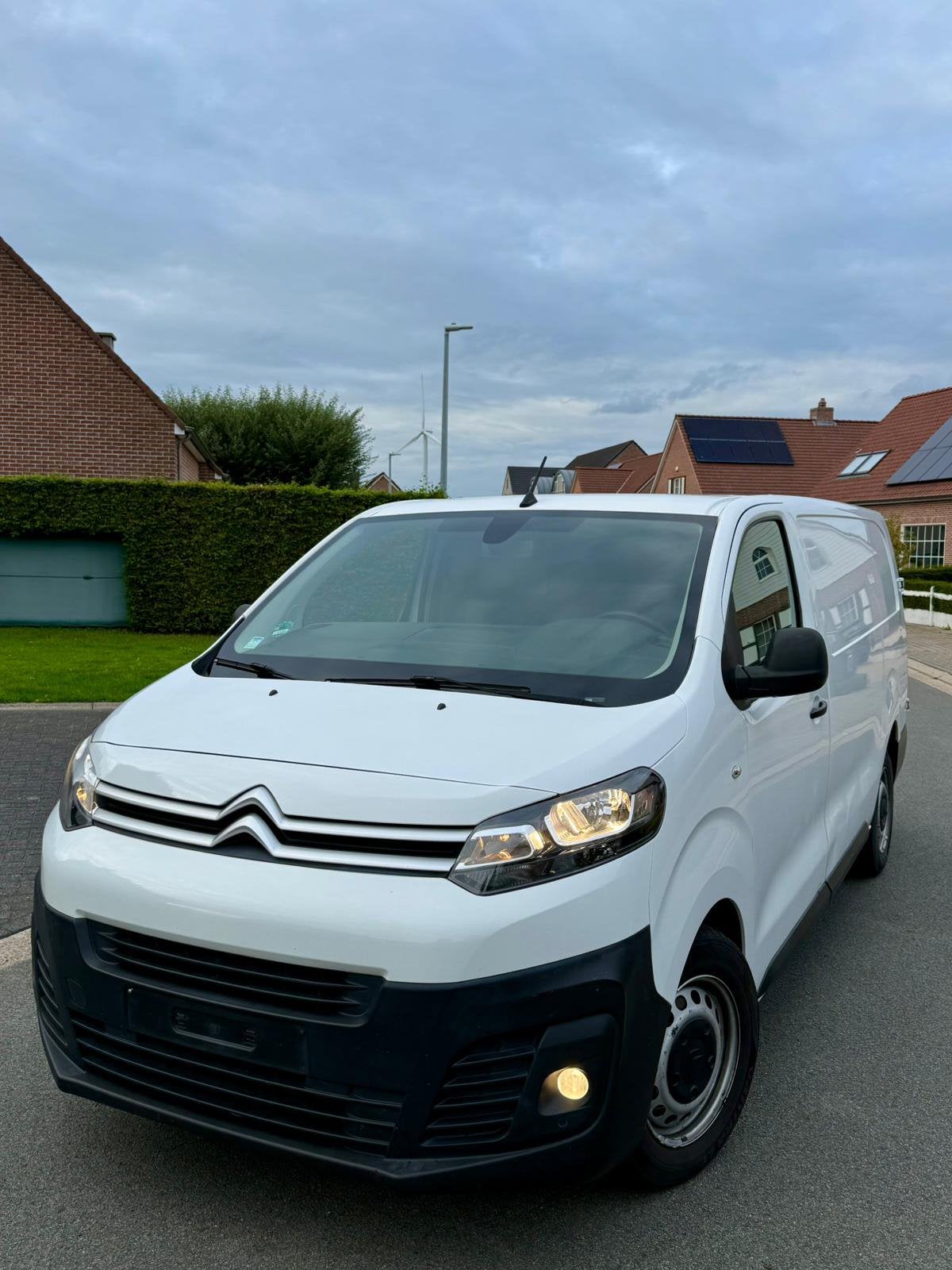 Citroen Jumpy 2.0 diesel /3 Pl/Camera/Trekhaak, Auto's, 90 kW, Euro 6, Citroën, Leder en Stof