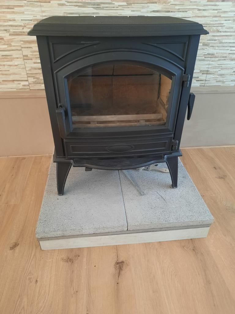 Poêle à bois Dovre 640wd 2 ans, Comme neuf, Enlèvement, Bois, Autoportant