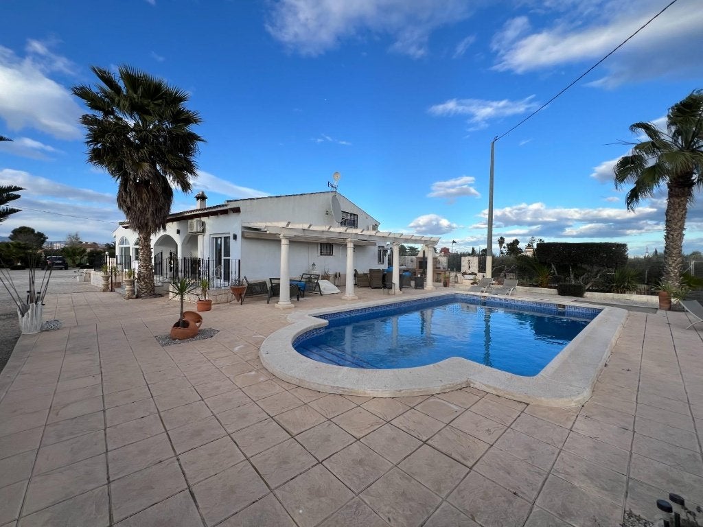 Superbe villa à Alicante ( Dolores ), Immo, Maison d'habitation, Campagne, 7 pièces, 374 m²
