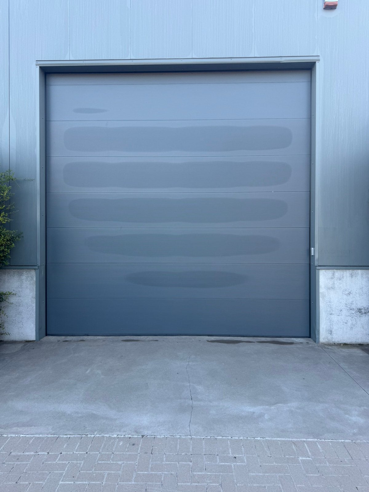 Industrie poort sectionaal, Doe-het-zelf en Bouw, Ophalen, Kunststof, Zo goed als nieuw, 120 cm of meer