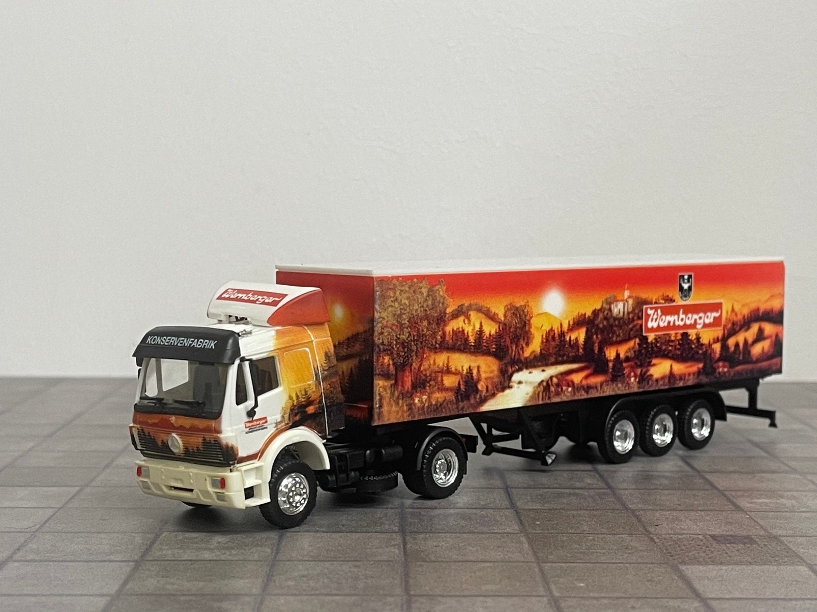 Herpa MB SK Wernberger 1:87, Enlèvement ou Envoi, Comme neuf, Bus ou Camion, Herpa
