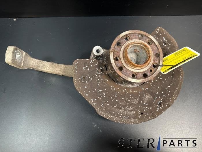 Fusee links-voor van een Mercedes C-Klasse, Gebruikt, -, Ophalen of Verzenden, -