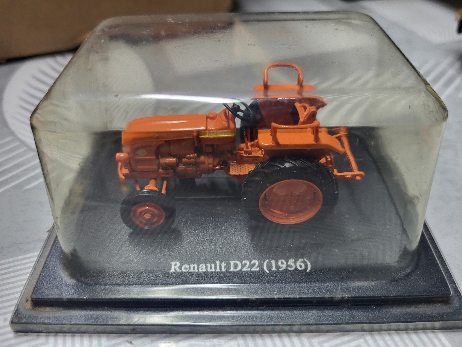 tracteur 1/43, Enlèvement ou Envoi