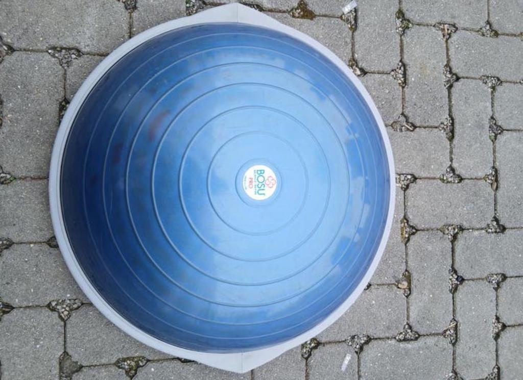 Bosu ball pro!! Balans trainer!!!, Sport en Fitness, Fitnessmaterialen, Ophalen, Zo goed als nieuw