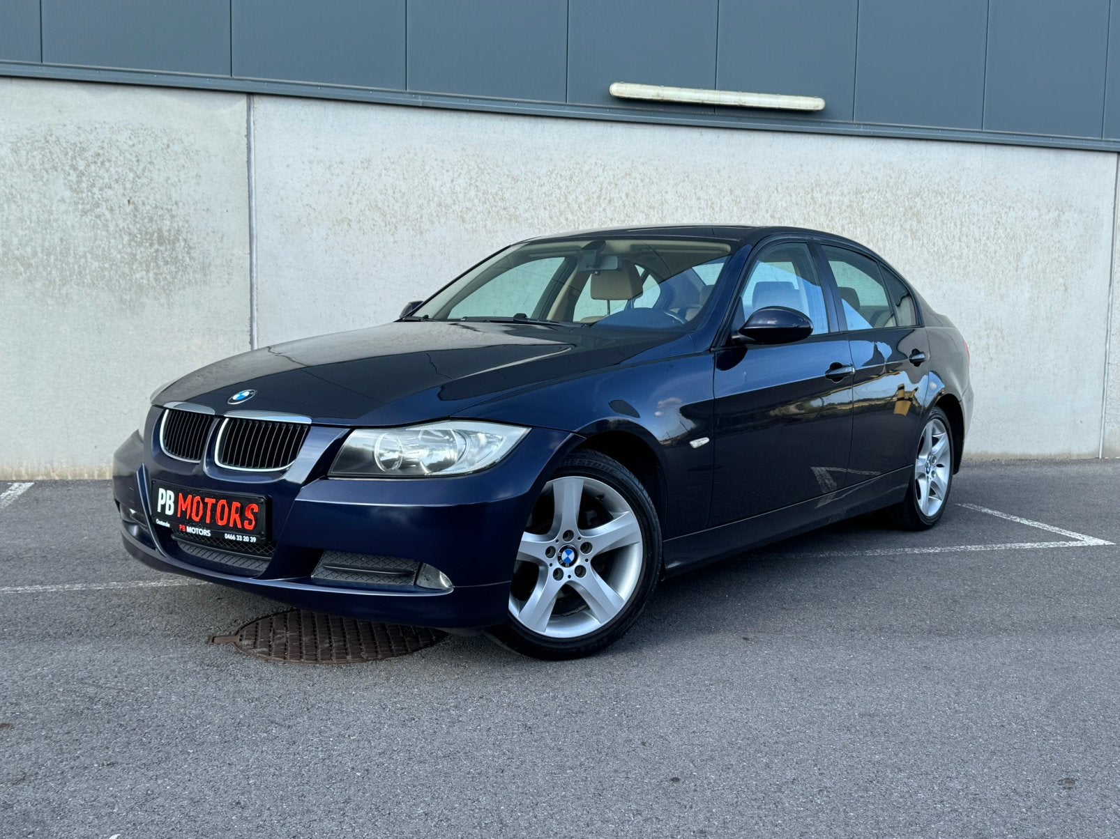 BMW 318i - 2007 - AUTOMAAT - benzine - 234.000 km -, Auto's, Automaat, Bedrijf, USB, Te koop