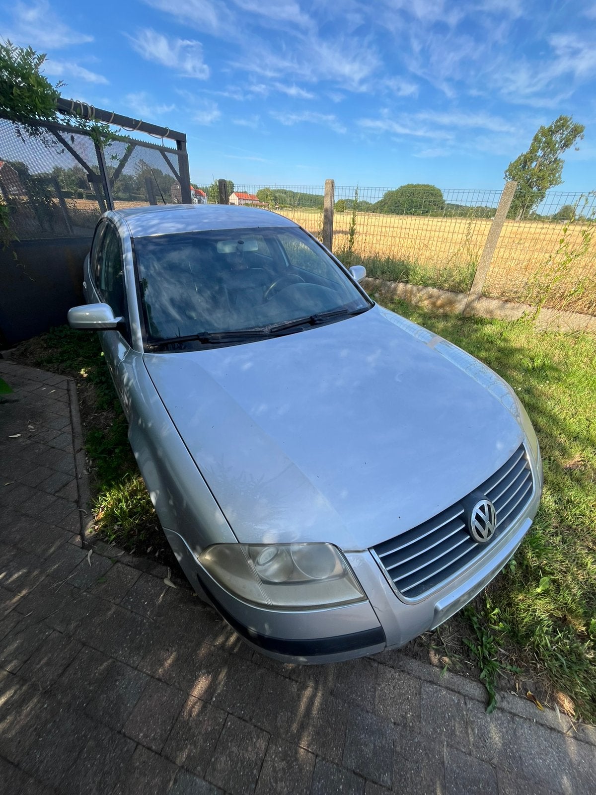 Volkswagen passat 19tdi 2004 130 pk, Auto's, Voorwielaandrijving, Zwart, Particulier, Zilver of Grijs