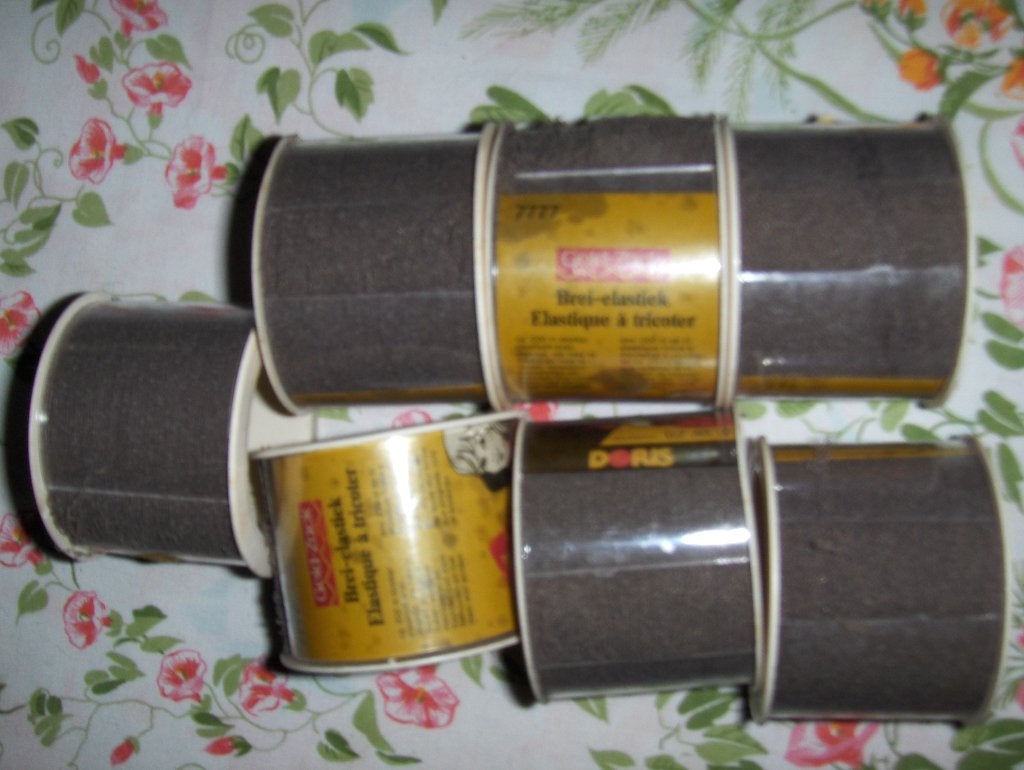 7 bobines de 200 m  fil élastyique a tricoter ou crocheter, Enlèvement ou Envoi, Neuf